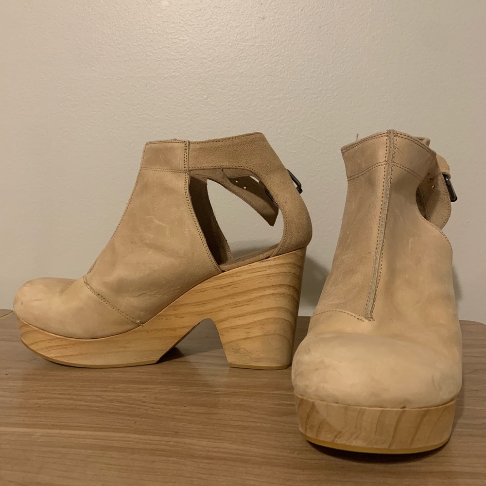 Free people clogs